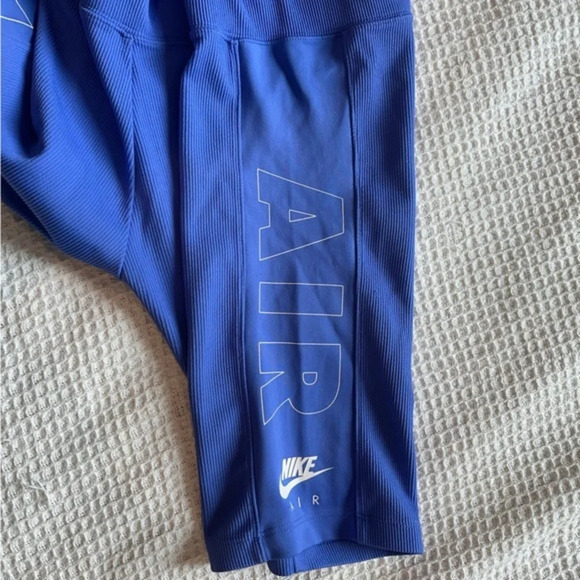 Nike Air Purple Periwinkle Ribbed Biker Shorts Size Small - Picture 3 of 4